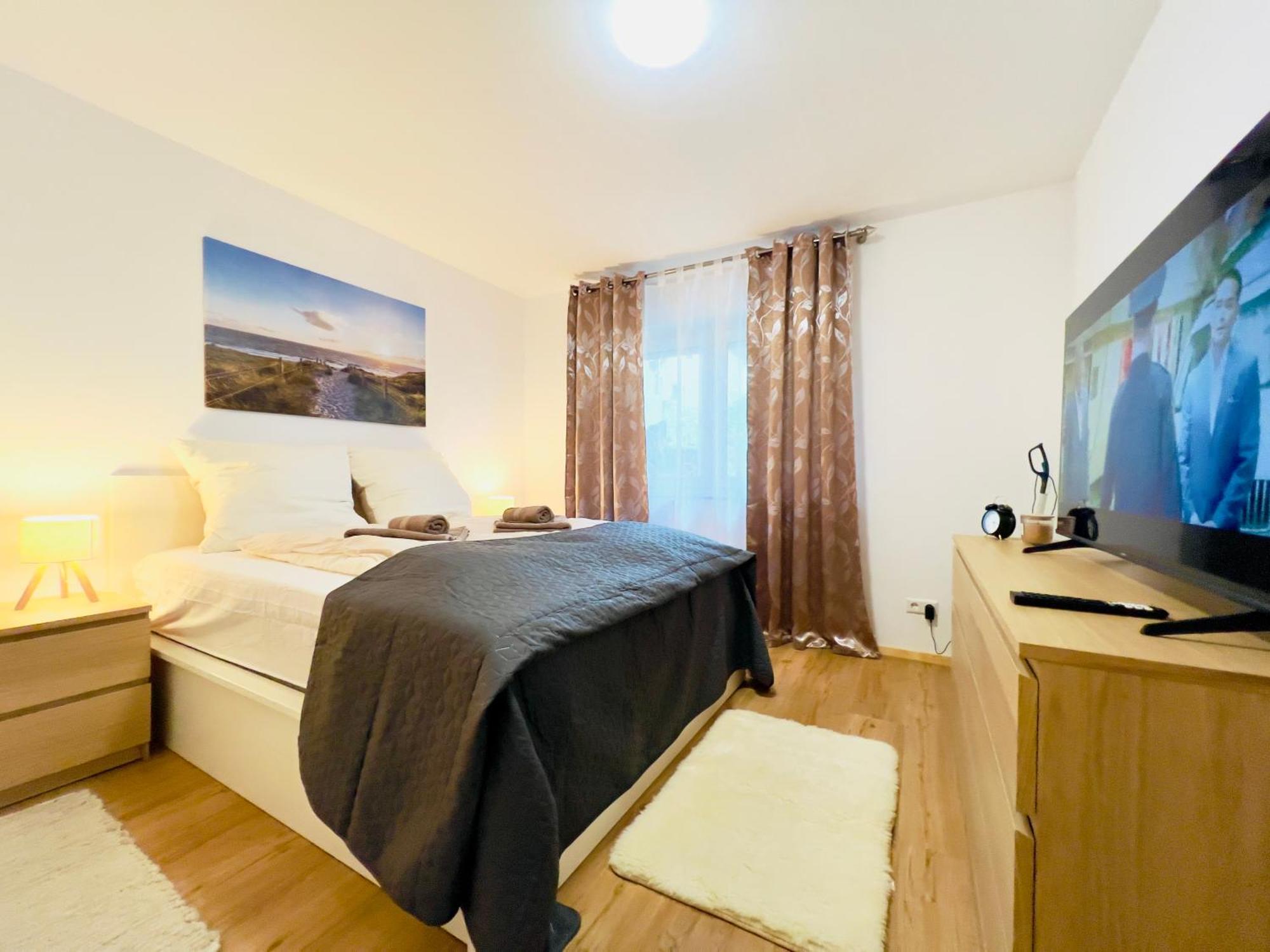 Modern Und Lichtdurchflutet - Ferienwohnung Mit Terrasse Fachbach ภายนอก รูปภาพ
